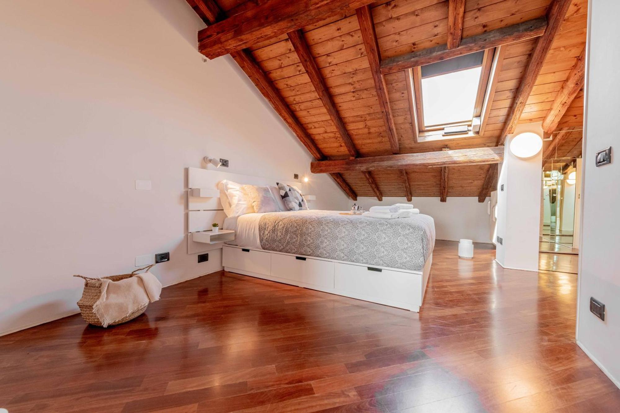Realkasa Attico Indipendenza Apartment Bologna Ngoại thất bức ảnh